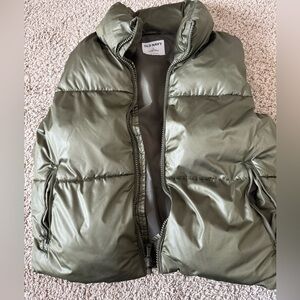 Old navy puffer vest